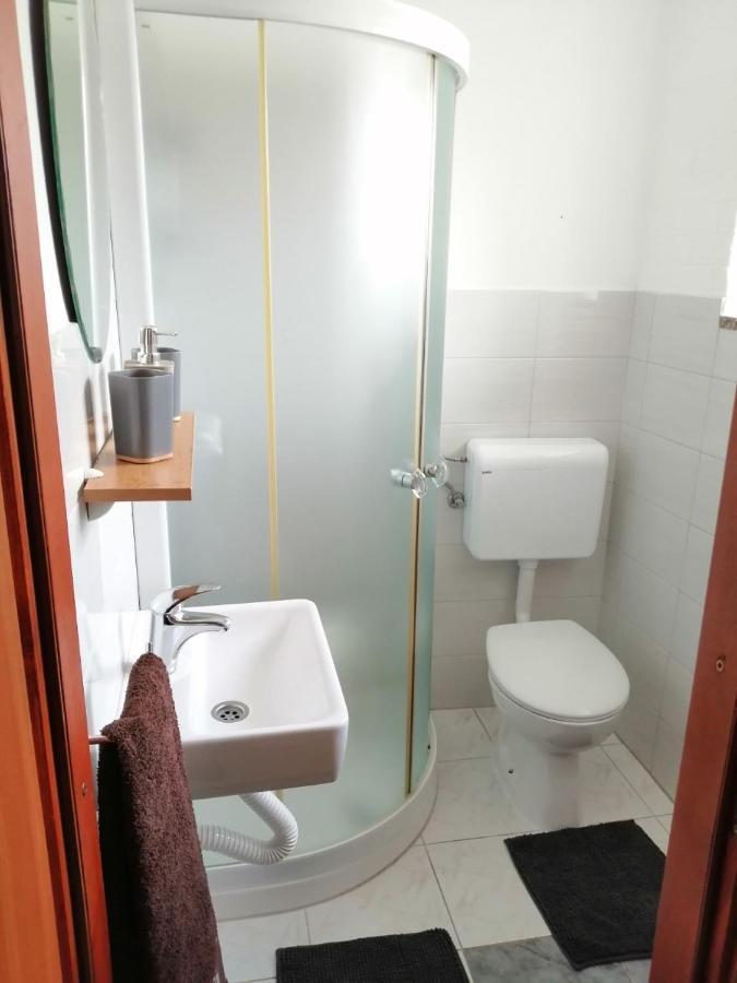 App Isabel Apartment Zminj Exterior photo
